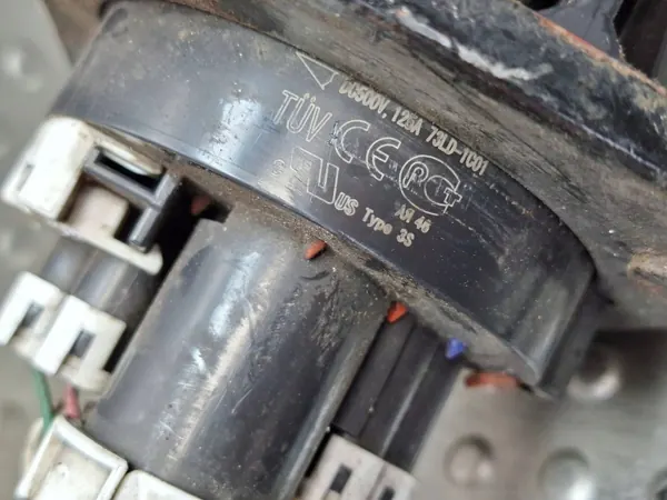 Enchufe de carga EV Nissan Leaf I OEM 296B1 image 7