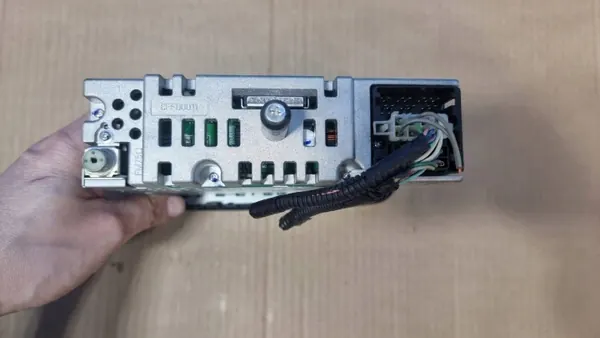 ACP36865 OEM CD-radio voor Peugeot 107, Citroen C1, Toyota Aygo image 3