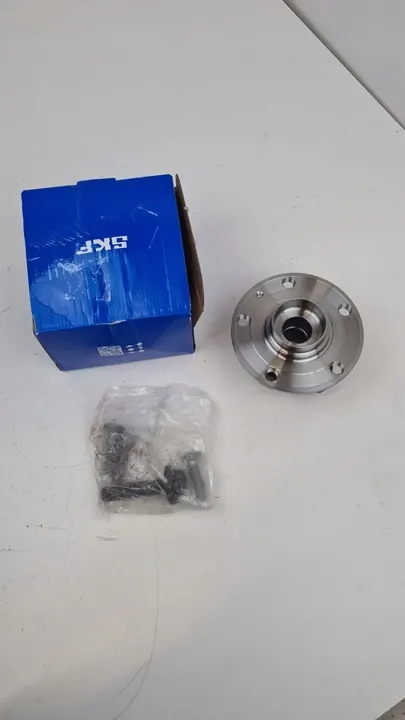 Kit cuscinetto ruota con mozzo SKF VKBA 6556 image 2