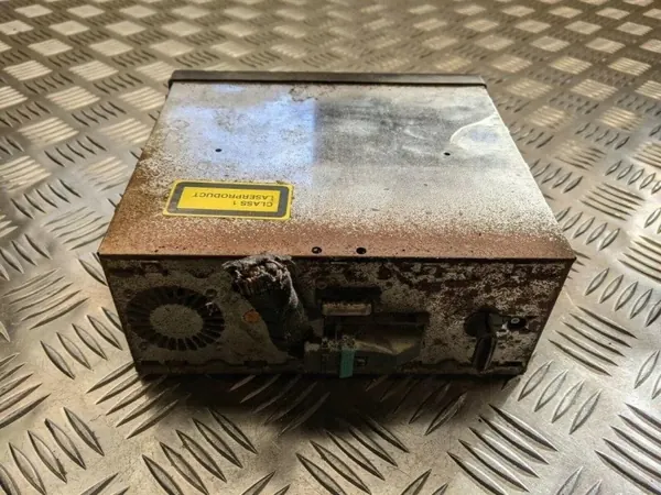 Lector de navegación OEM 4D0919887B para VW Passat B5 image 3
