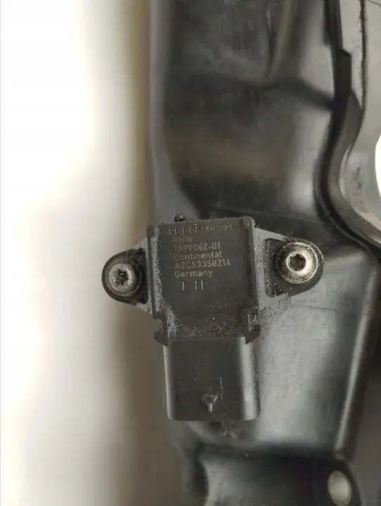 Insugningsgrenrör OEM 7601434 för BMW 7-serie 4.4L image 7