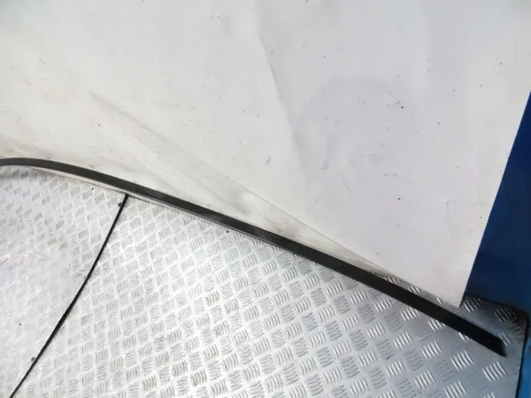 Mercedes W213 takräcke vänster OEM 116/133 image 3