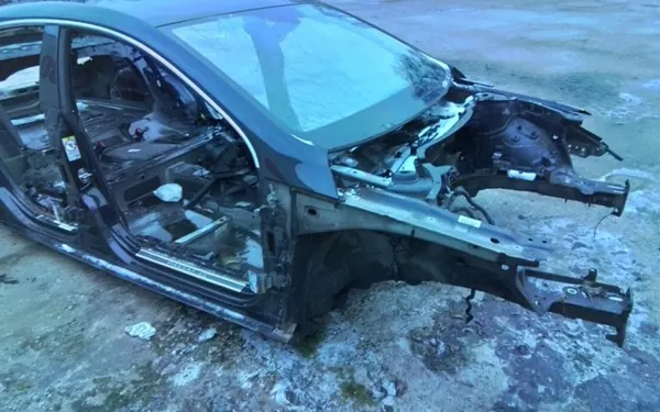 VW Passat CC Fram Höger Sill OEM LC9X - Begagnad image 4