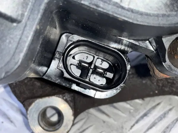 Linker Hinterradbremszylinder AUDI A3 CABRIO 5Q0615405CK image 2