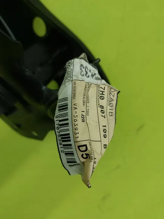 Etupuskuri VW Transporter T5 2003-2009 image 6