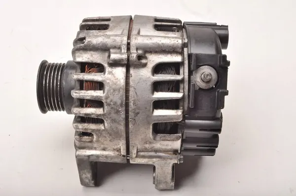 ALTERNATOR MERCEDES W212 W221 W218 4.7 A0141541002 image 4