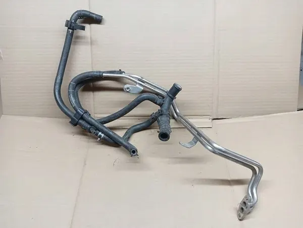 SKODA FABIA RAPID 1.2 TSI Vesiputki 5Q0121087H image 2