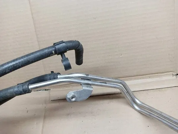 SKODA FABIA RAPID 1.2 TSI Vesiputki 5Q0121087H image 4