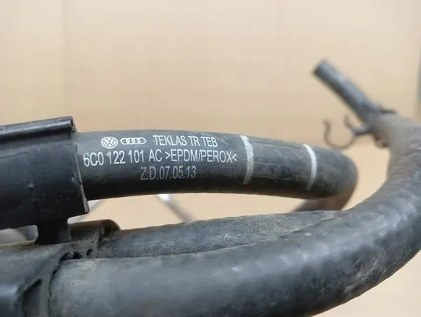 SKODA FABIA RAPID 1.2 TSI Vesiputki 5Q0121087H image 6