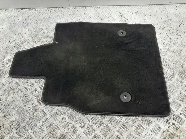 Tapete do motorista dianteiro esquerdo Chevrolet Corvette C8 2020062 image 1