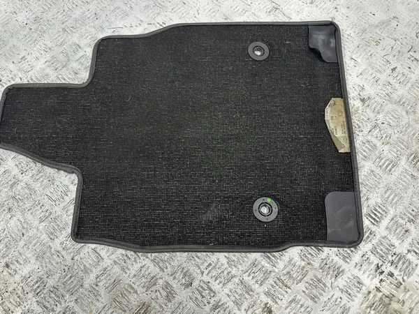 Tapete do motorista dianteiro esquerdo Chevrolet Corvette C8 2020062 image 2