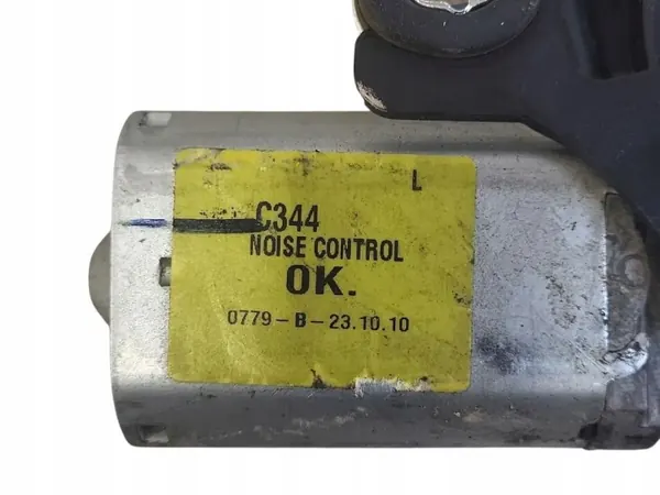 Ford bakrutorhållarmotor OEM AV6117K441AB image 5