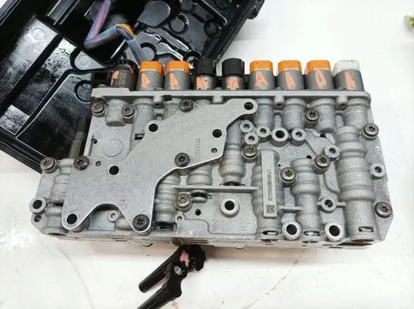 Getriebe-Mechatronik Einheit OEM 04753120AA image 8