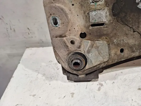 Supporto anteriore 8200503491 Renault Trafic II Opel Vivaro A image 3