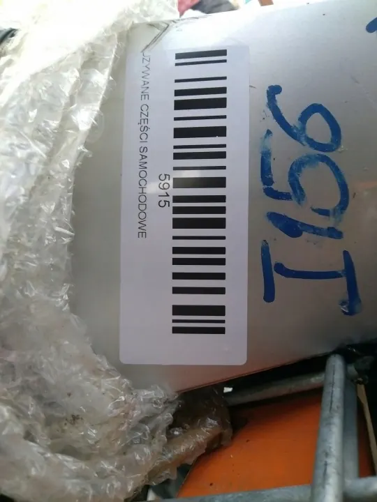 OEM 360204132 Etu-oikea lokasuoja Renault Scenic III image 9