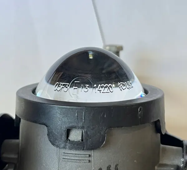Feu antibrouillard halogène OEM 92201/2-1W - Côté gauche/droit image 6