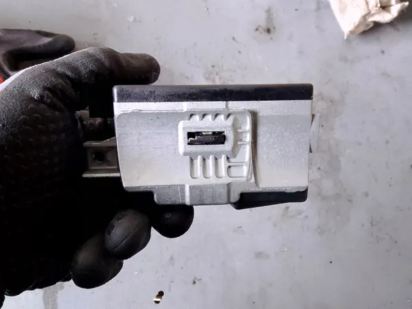 Ohjauslukkosylinteri OEM 8K0905852D Audi A4 B8 image 3