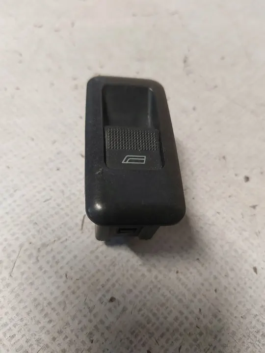 VW MULTIVAN T4 Rechtermodule venster 7D0959855 image 2