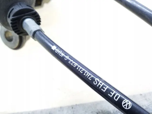 2005 Volkswagen Transporter - Caravelle T5 Gear Shift 7H0711025E image 3