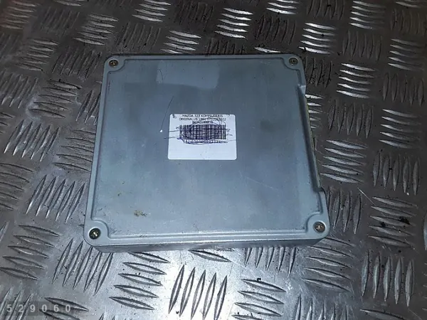 1991 Mazda 323 ECU 1.6 Bensiini 0797003322 image 3