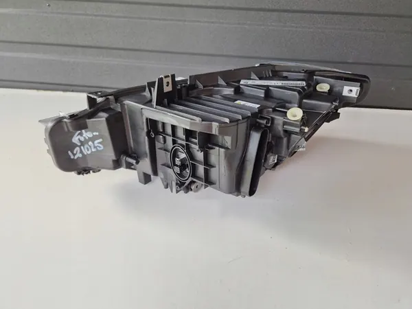 Farol dianteiro direito BMW F30 / F31 Bi-Xenon 63.11-7259526 image 10