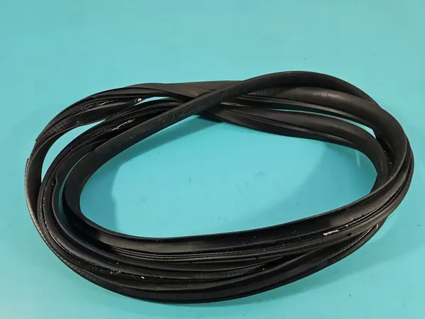 OEM IMPRK1544518 voorlinkerdeur rubbertje Toyota Aygo image 2