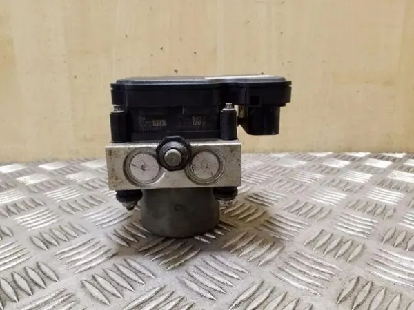 Bomba ABS usada OEM 269537 para Tesla Model S 2014 image 10