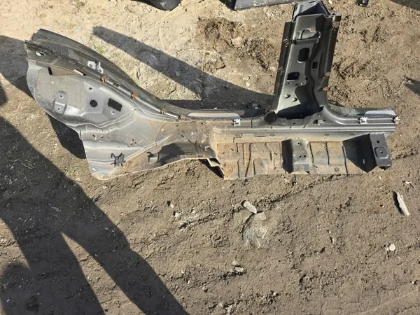 Marchepied Pilier Gauche Mercedes W213 - Pièce OEM image 4