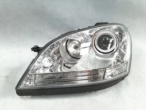Mercedes ML W164 Koplampen Links Rechts Hella A1648201061 image 3