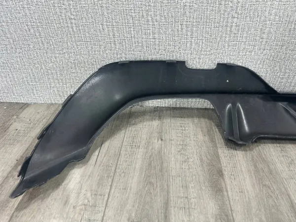 BMW G20 G21 takapuskurin diffuusori OEM 51128069391 - Dark Shadow image 10