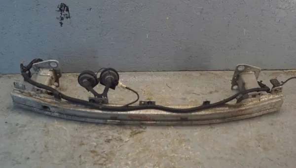 Renault Megane III Voorbumperligger OEM 752100003R image 7