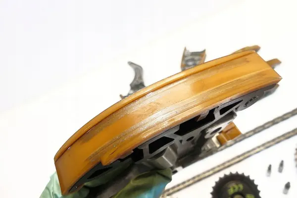 AUDI Q7 4.2 TDI Timing Chain Set OEM image 4