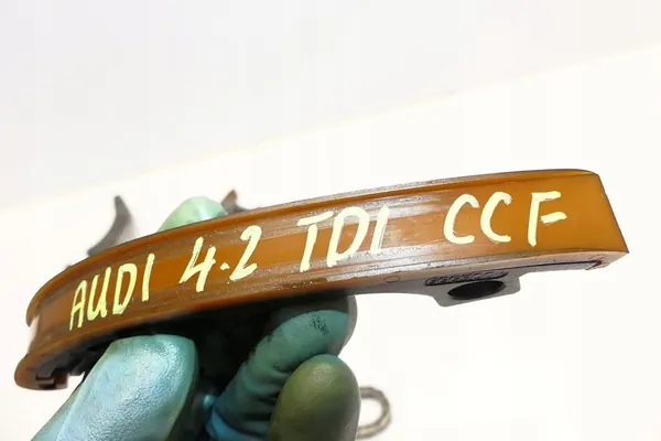 AUDI Q7 4.2 TDI Timing Chain Set OEM image 9