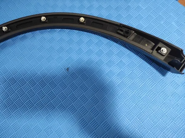Audi Q4 e-tron Cache-boue arrière gauche OEM 89A853817C image 10