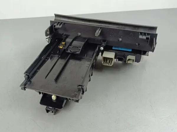 Enchufe AUX Maserati OEM FOB38959 - Usado image 7
