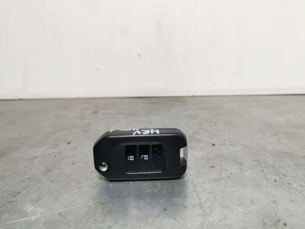 Nyckel eller Kort Honda HR-V OEM FBZ13233 - Begagnad image 2