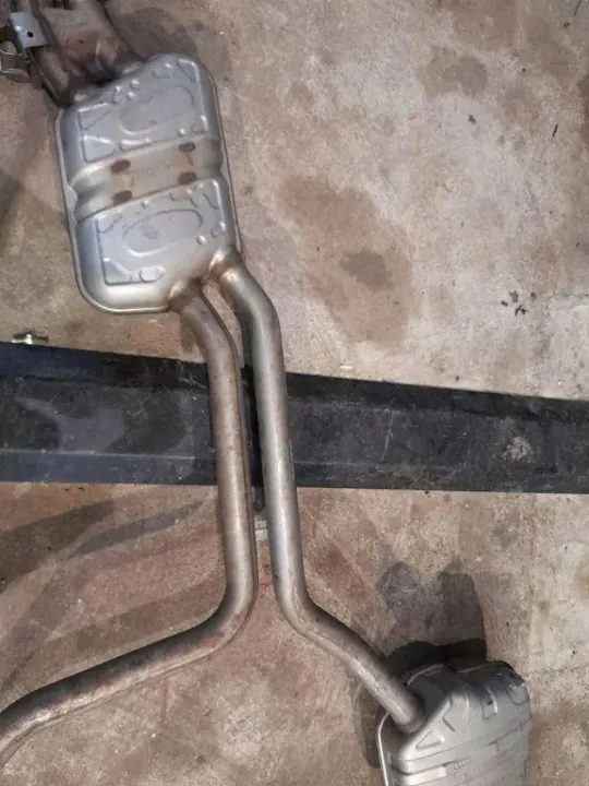 Audi A8 S8 D4 Heck-Schalldämpfer OEM 4H0253078C image 5