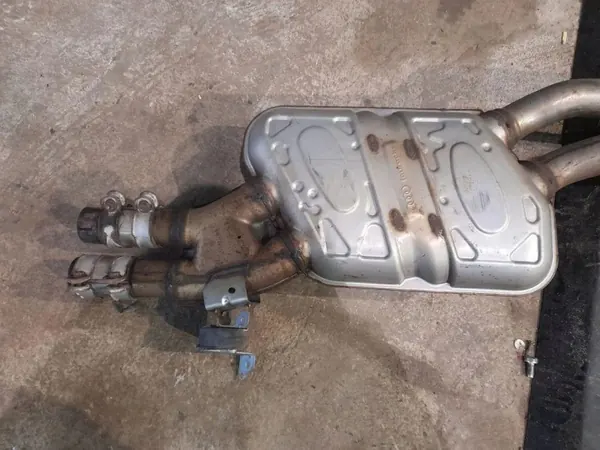 Audi A8 S8 D4 Heck-Schalldämpfer OEM 4H0253078C image 8