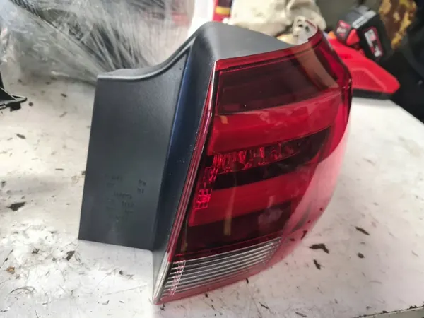 OPEL ASTRA K 5 KOMBI LUZ TRASERA DERECHA LED AS 39077377 image 3