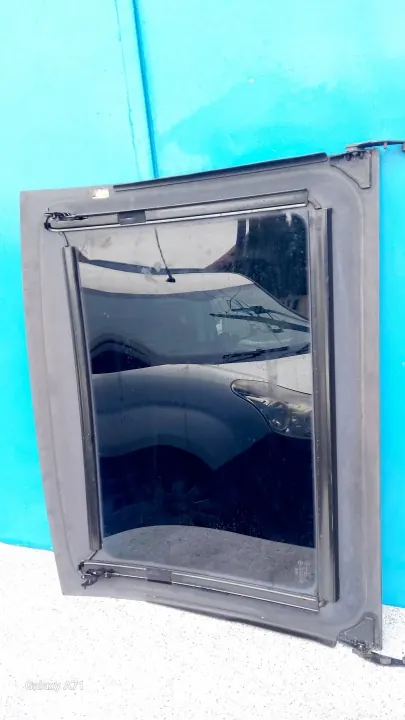 KIA SPORTAGE III Panoramadach-Scheibe OEM image 3