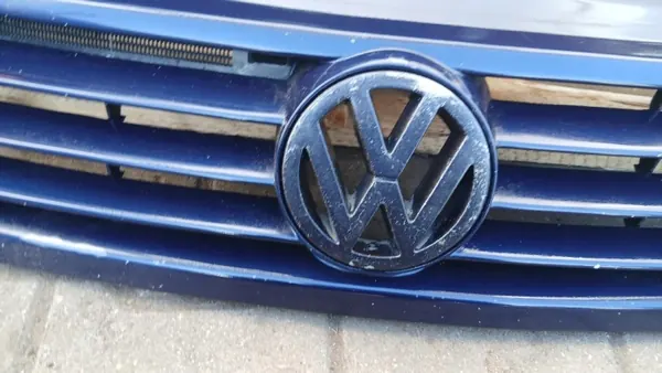 Grille VW Sharan 1.9TDI 99R OEM 7M0853651 image 6
