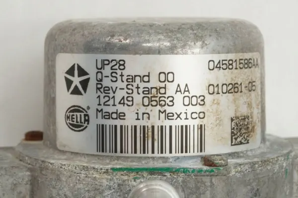Pompe à vide OEM 04581586AA pour Jeep Wrangler image 6