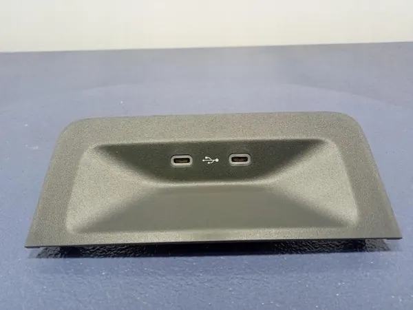Skoda USB-Ladebuchse OEM 657035700 für Elroq image 7