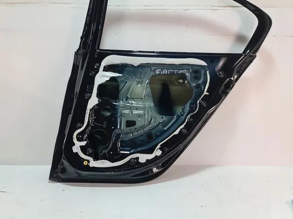 Höger Bakdörr Fiat Tipo II Hatchback Sedan 2015- OEM 52161630 image 8