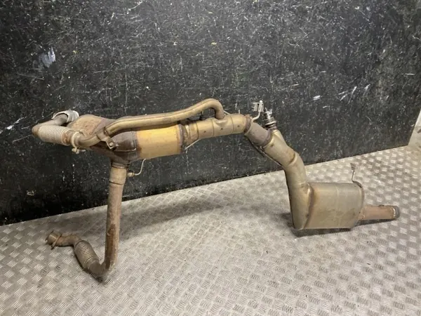 Land Rover OEM 82144236 Katalysator image 4