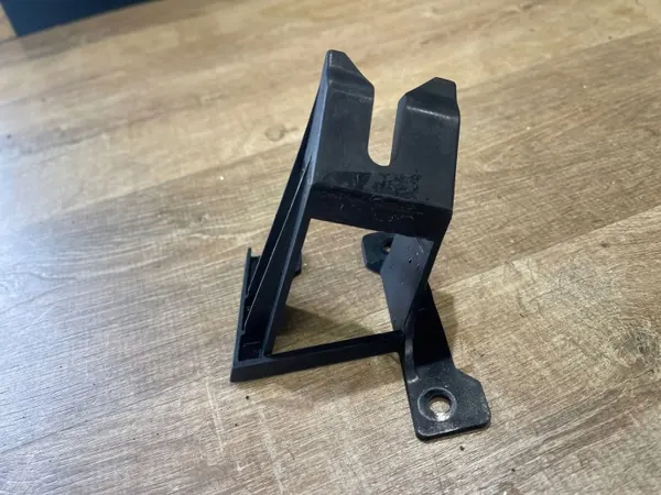 Base de montaje ECU Jaguar F-Type OEM EX530199AB image 2