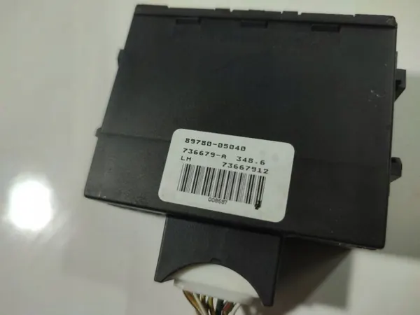 Ordinateur d'immobilisation OEM 11610006014 Toyota Avensis image 5