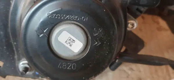 Vacüumpompbevestiging OEM 9835028580 voor Peugeot 208 II image 4