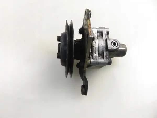 Bomba de direção assistida ZF 050145155A image 7