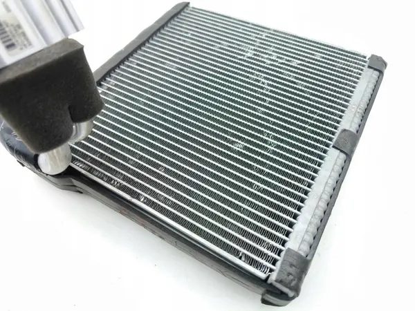 Klima-Verdampfer Mazda CX-30 2023 OEM KJ141BDELA01 image 9